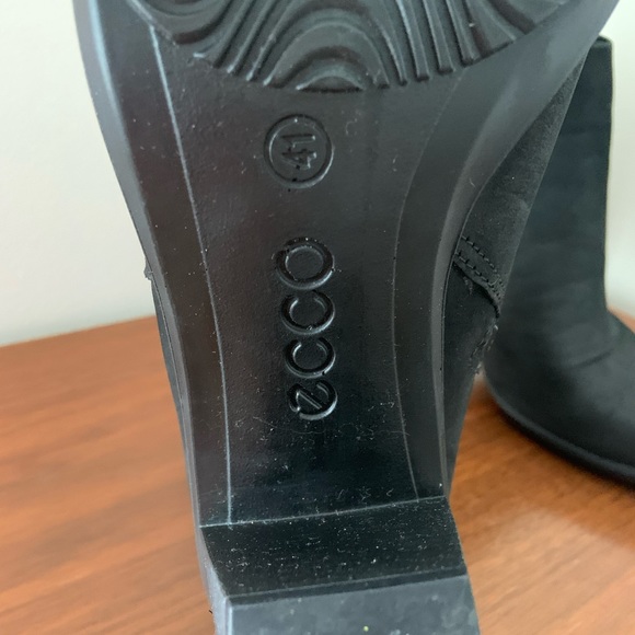 Ecco Ankle Boots - Picture 6 of 8